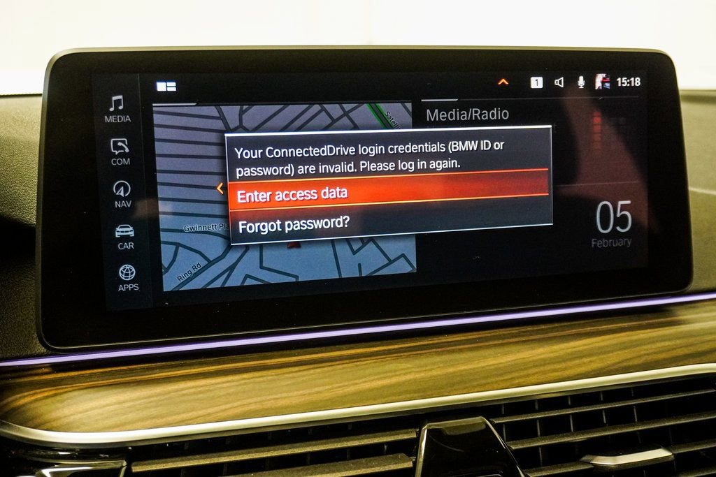 Used 2023 BMW 540i xDrive w/ Premium Package image 26