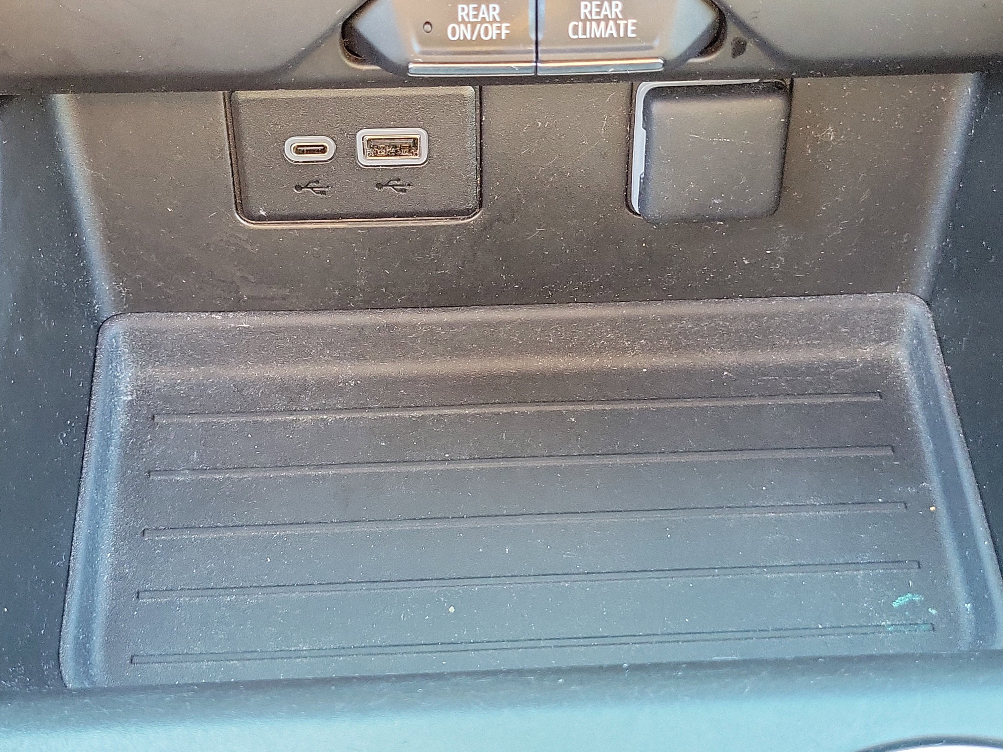 Used 2023 Chevrolet Tahoe LS image 24