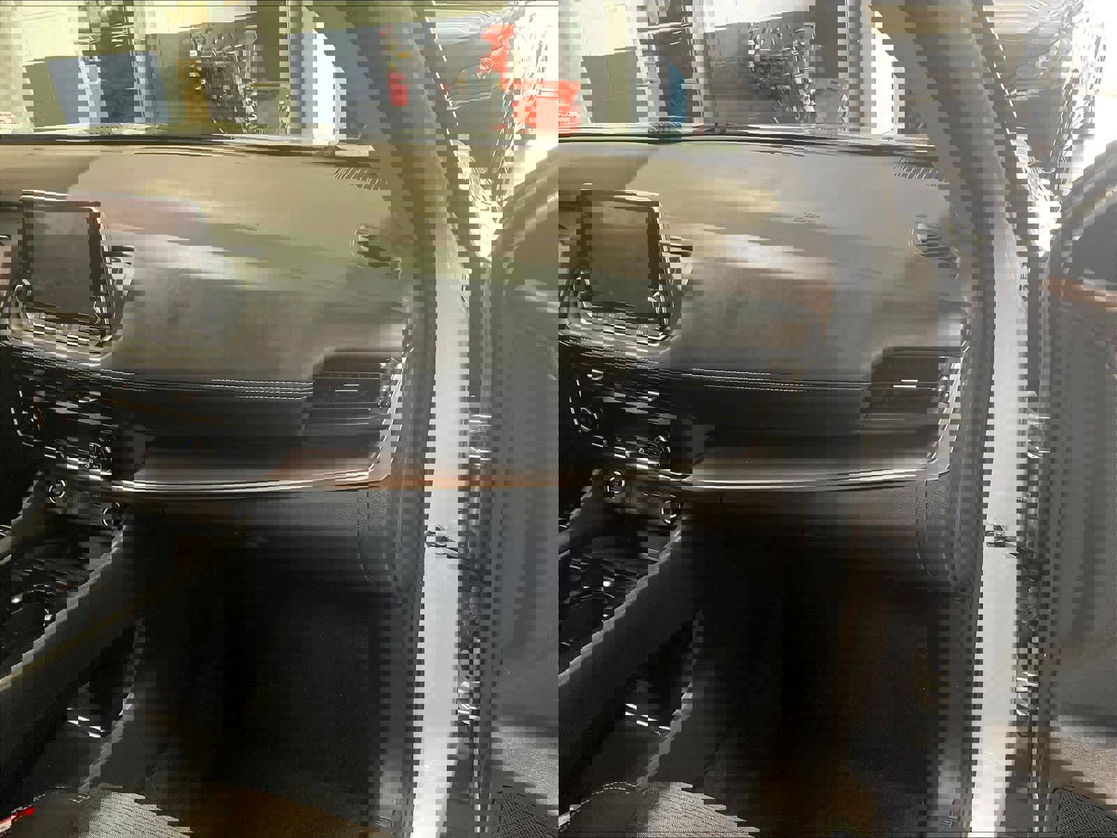 Certified 2023 Nissan Rogue SV image 13