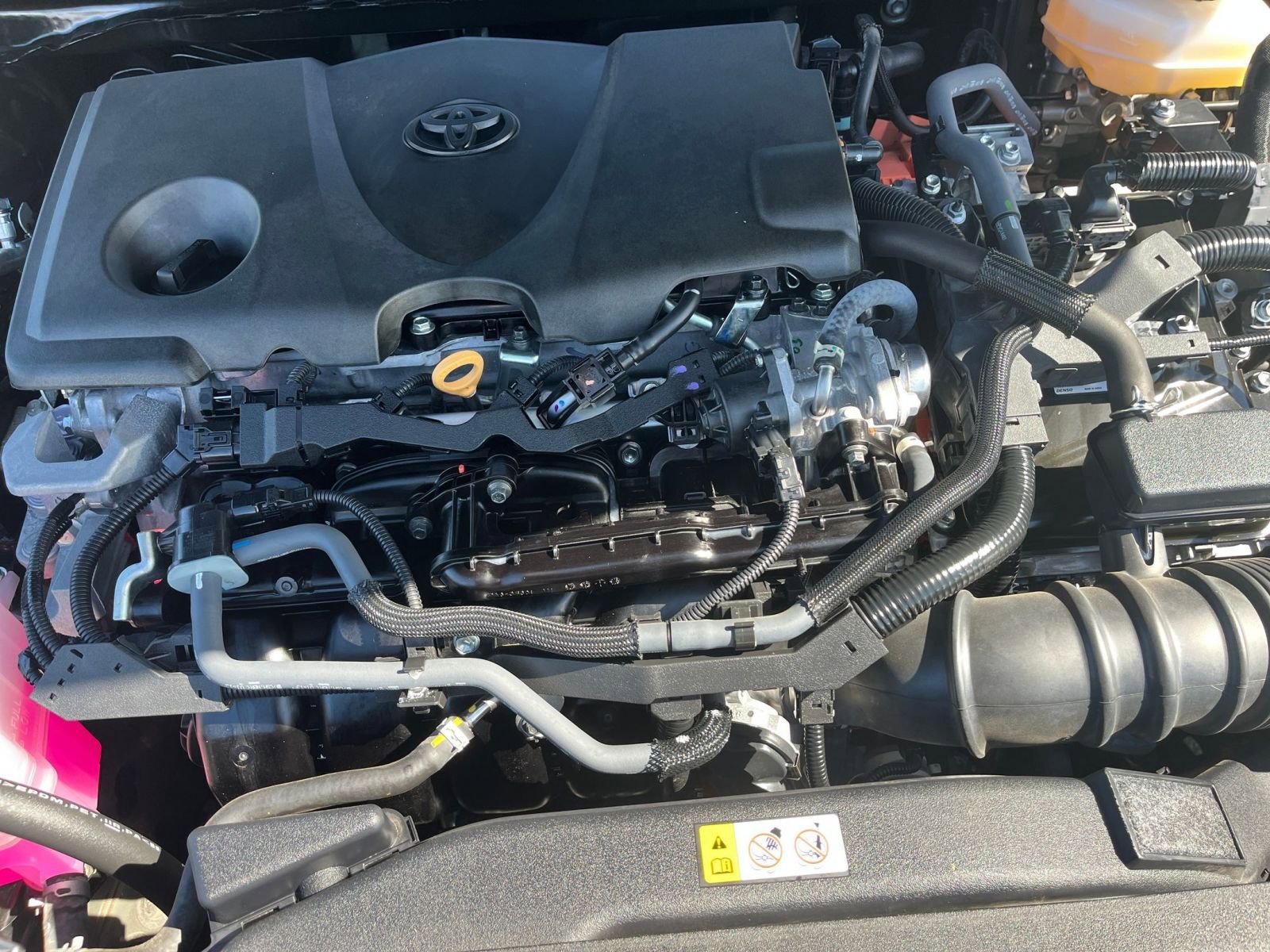 Used 2025 Toyota Camry LE image 32