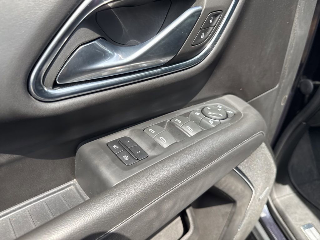 Used 2023 Chevrolet Tahoe Z71 w/ Luxury Package image 13