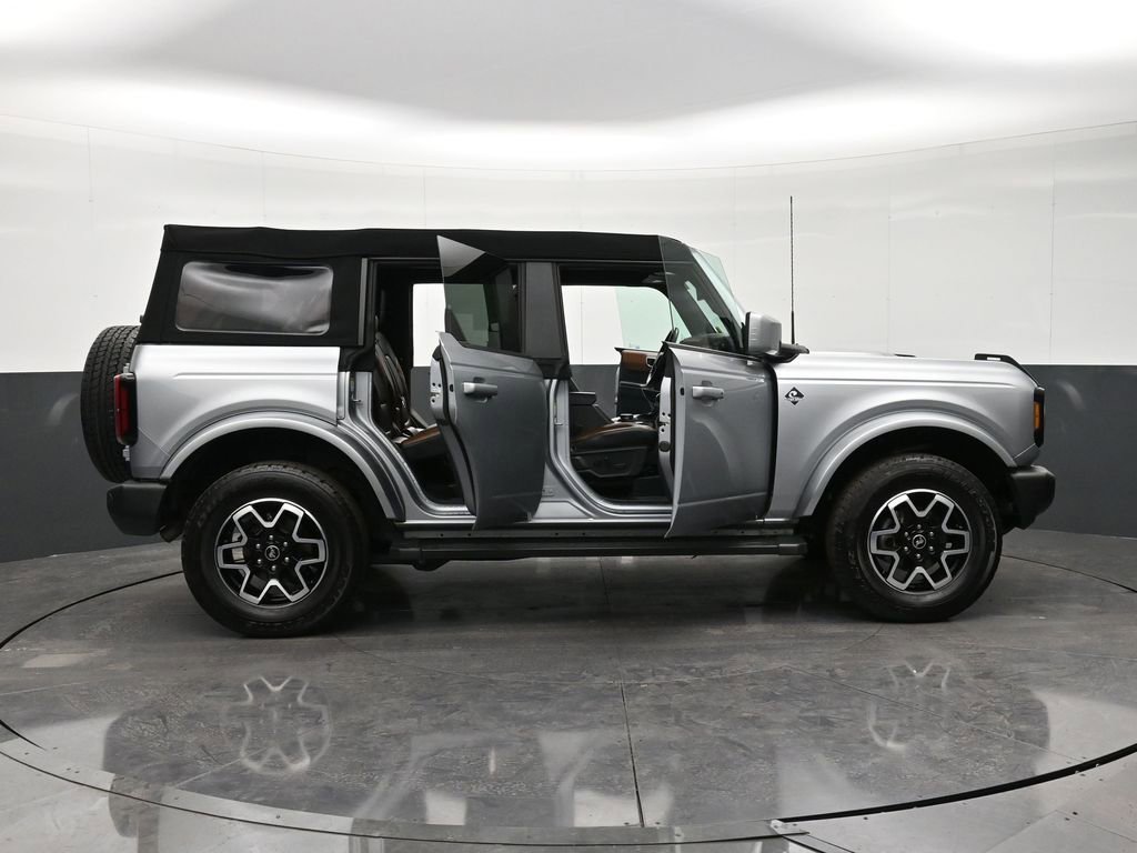 Used 2024 Ford Bronco Outer Banks image 35