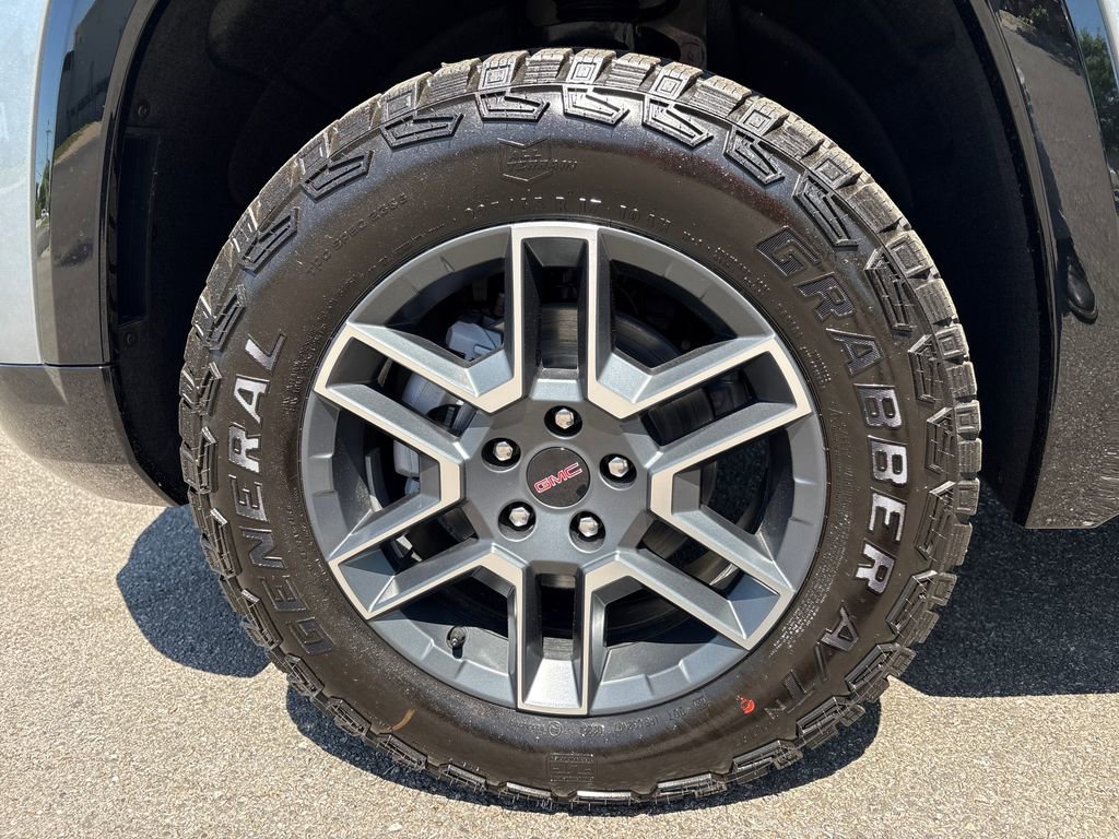 New 2026 GMC Terrain AT4 w/ Technology Package II AWD/4WD image 47