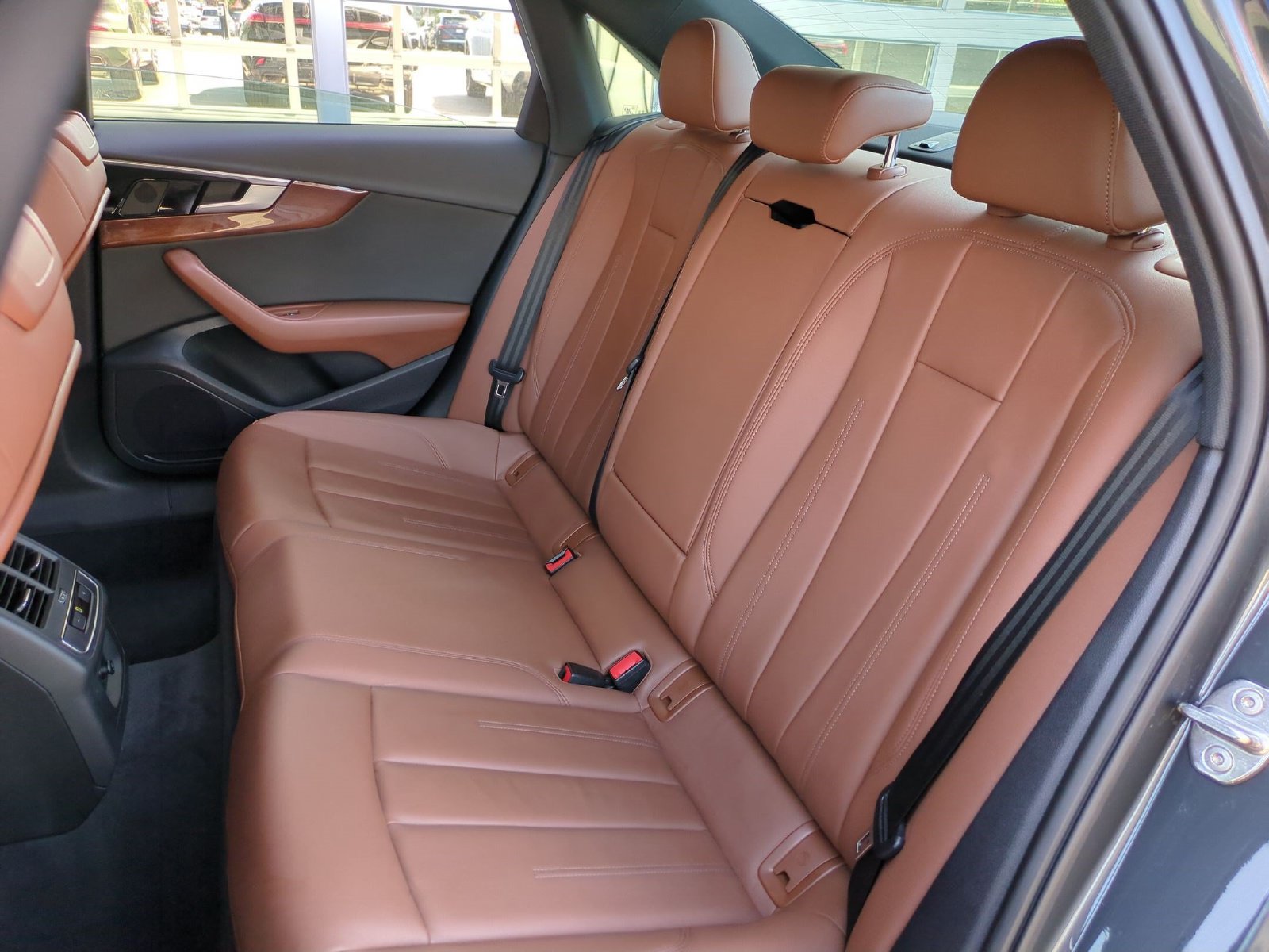 Used 2023 Audi A4 2.0T Premium w/ Convenience Package AWD/4WD image 31