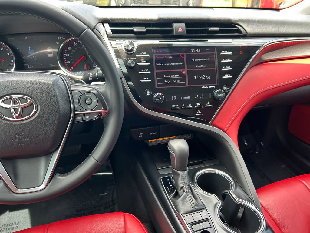 Used 2019 Toyota Camry XSE FWD image 16
