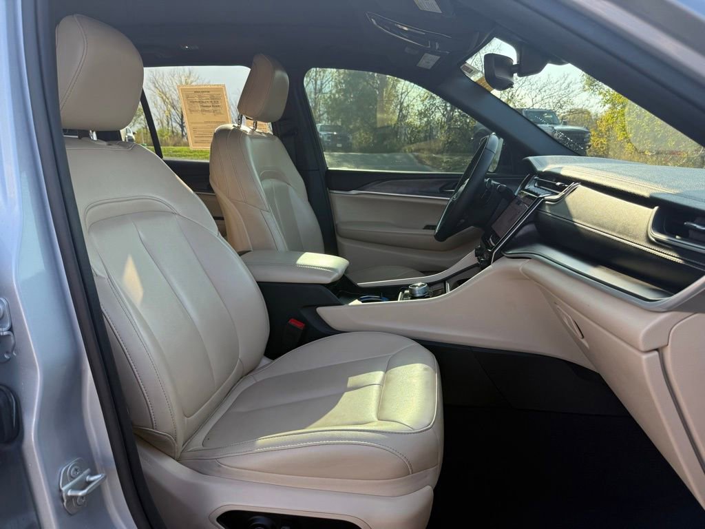 Used 2024 Jeep Grand Cherokee Limited 4xe image 23