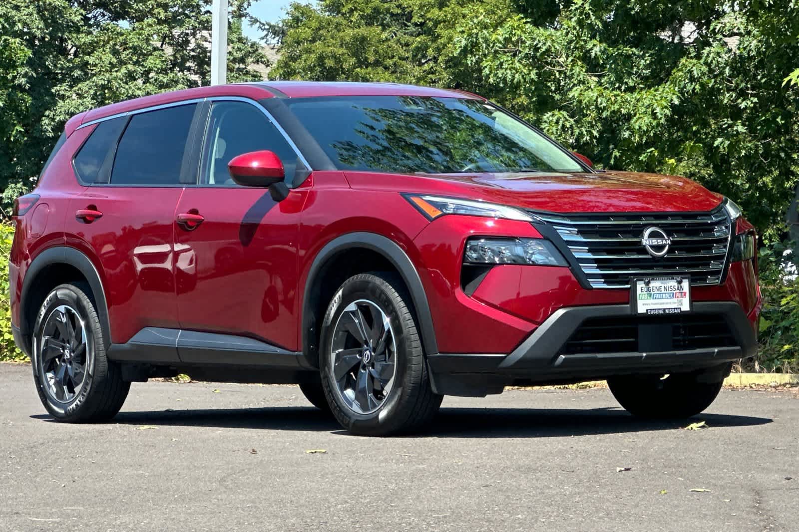 Used 2024 Nissan Rogue SV AWD/4WD image 9