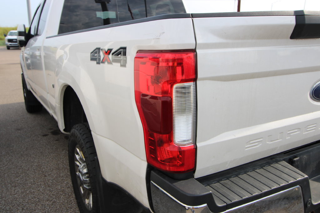 Used 2019 Ford F250 Lariat w/ Lariat Ultimate Package AWD/4WD image 14