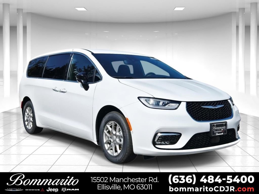 New 2026 Chrysler Pacifica Select