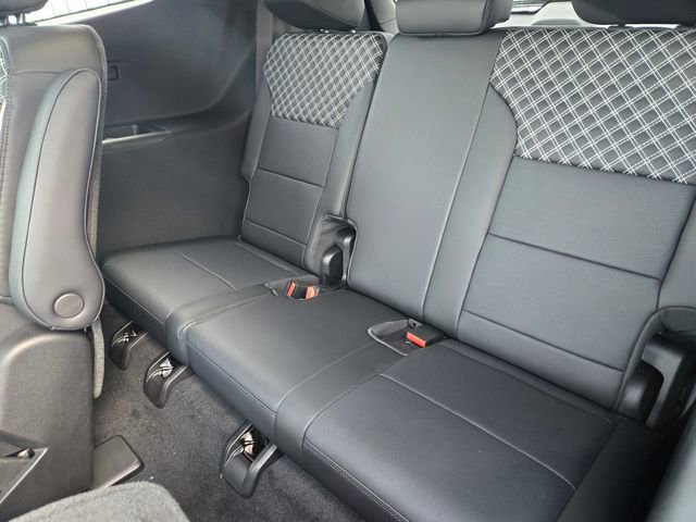 New 2026 GMC Acadia Denali w/ Super Cruise Package image 8