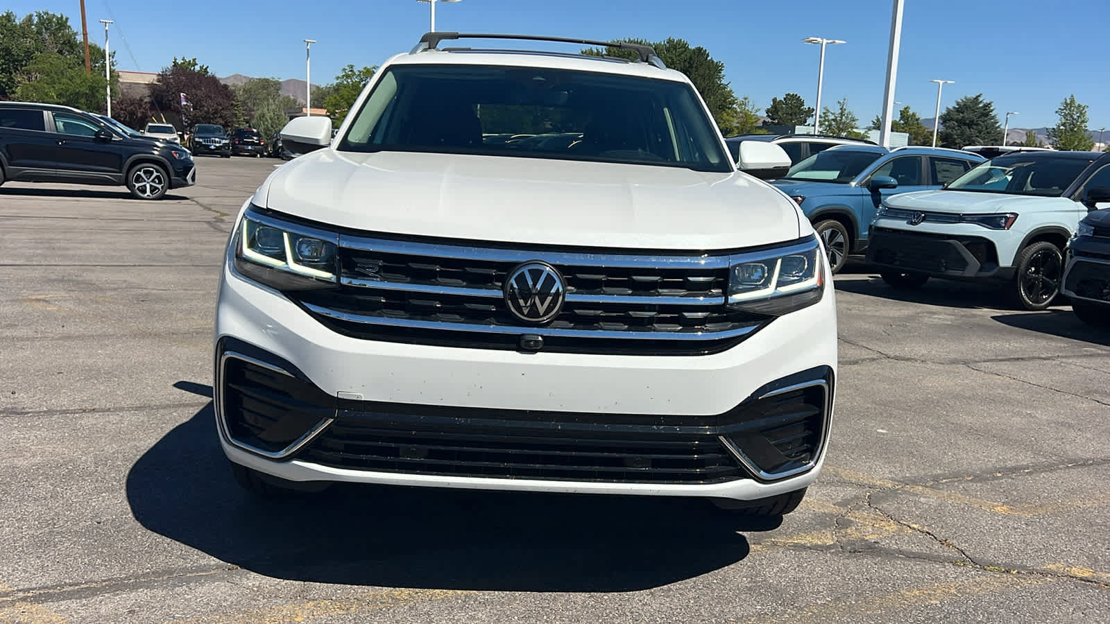Certified 2023 Volkswagen Atlas SEL Premium AWD/4WD image 2