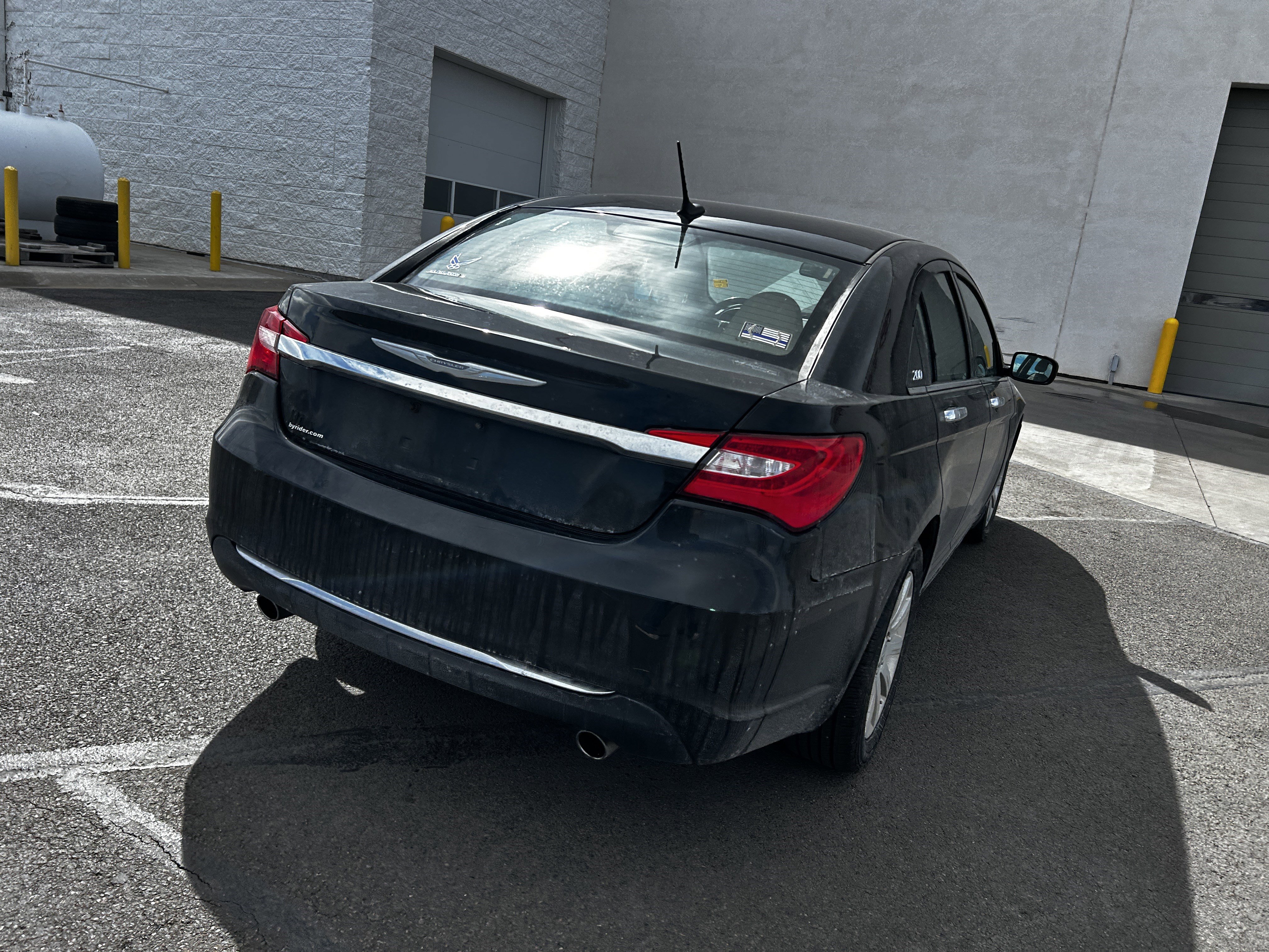 Used 2014 Chrysler 200 Limited w/ Sun/Sound Group image 5