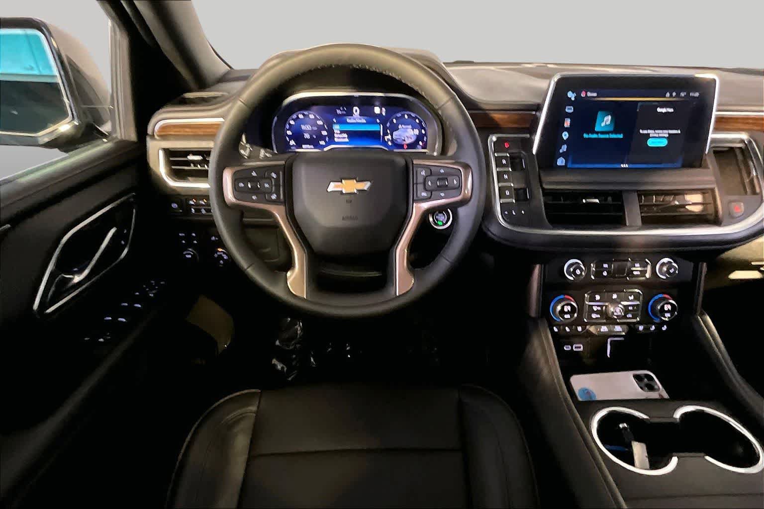 Used 2023 Chevrolet Tahoe High Country w/ Premium Package 2 AWD/4WD image 6
