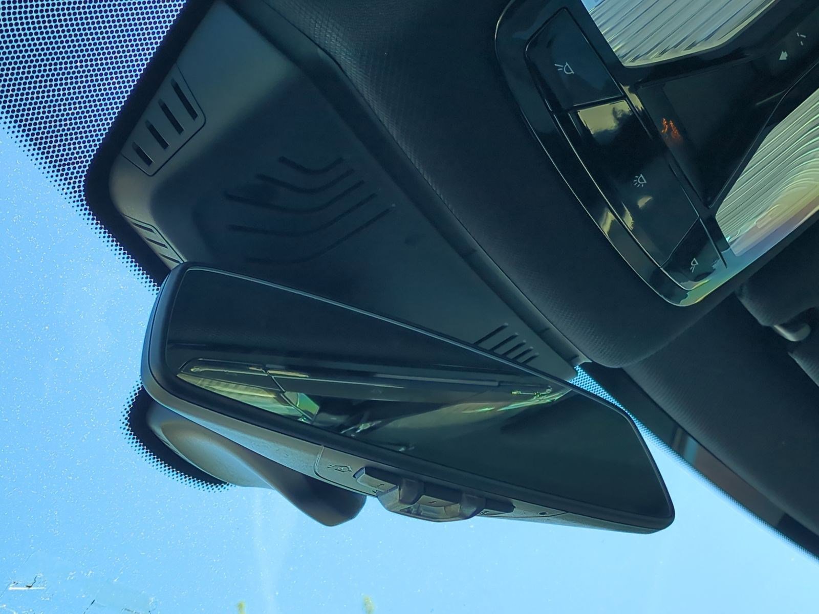 Used 2019 BMW 530i w/ Convenience Package image 27