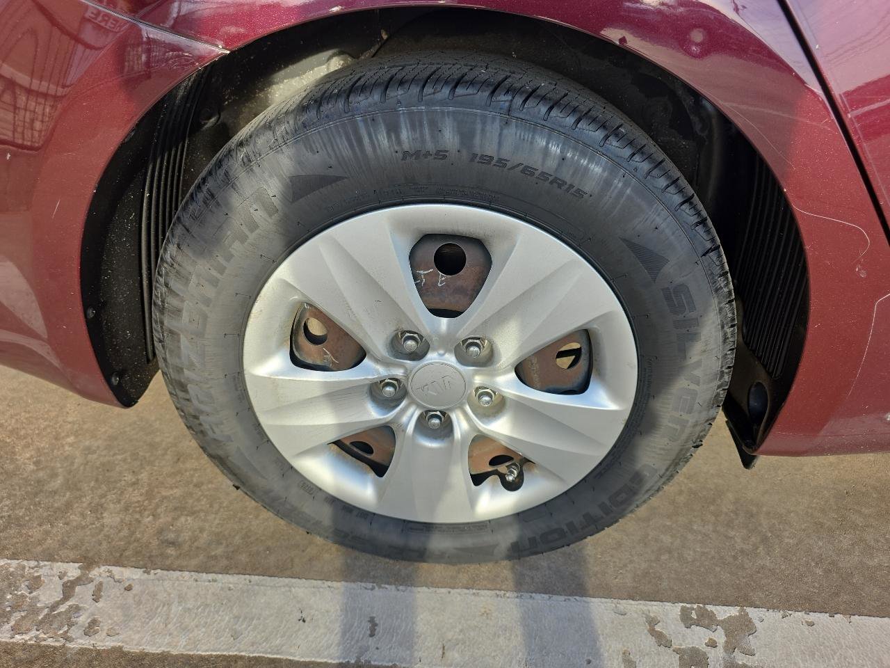 Used 2017 Kia Forte LX image 29