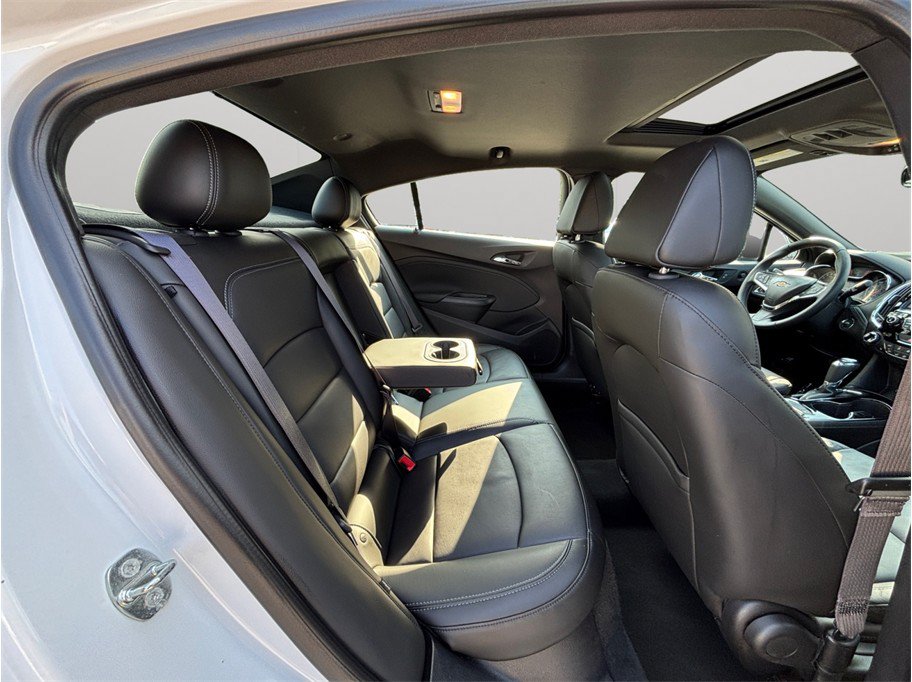Used 2017 Chevrolet Cruze Premier FWD image 37