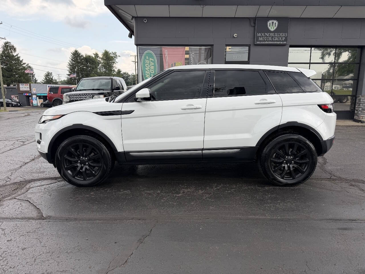 Used 2015 Land Rover Range Rover Evoque Pure AWD/4WD image 3