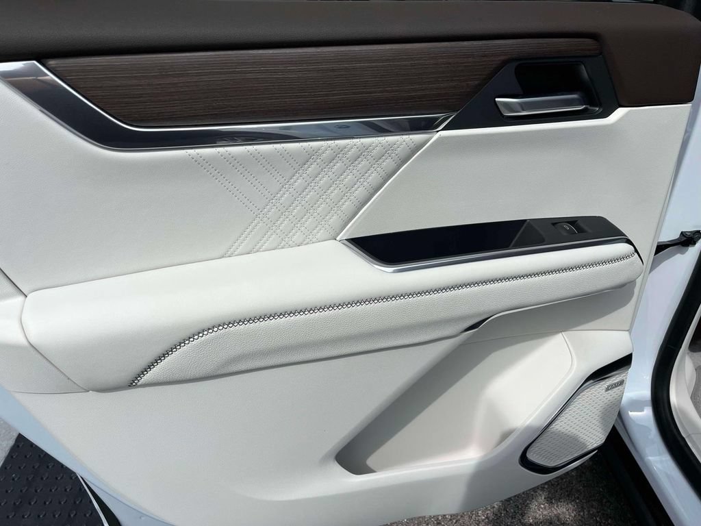 New 2026 GMC Acadia Denali w/ Super Cruise Package FWD image 15