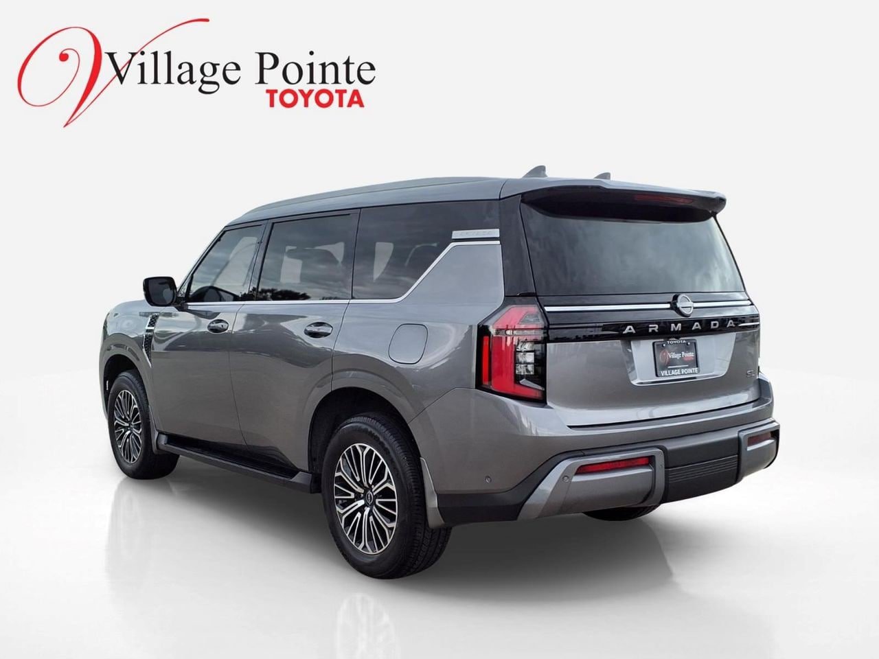 Used 2025 Nissan Armada SL AWD/4WD image 3