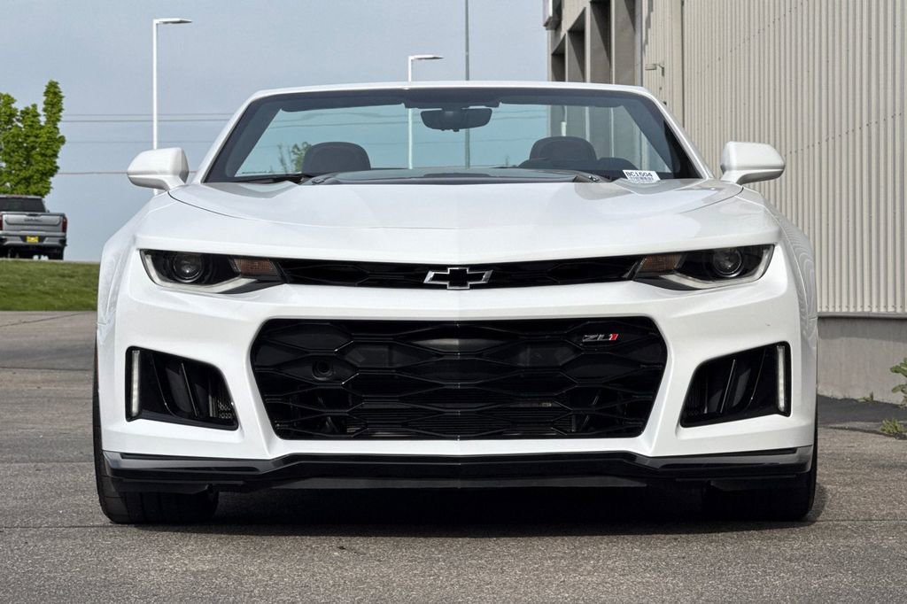 Used 2022 Chevrolet Camaro ZL1 image 9