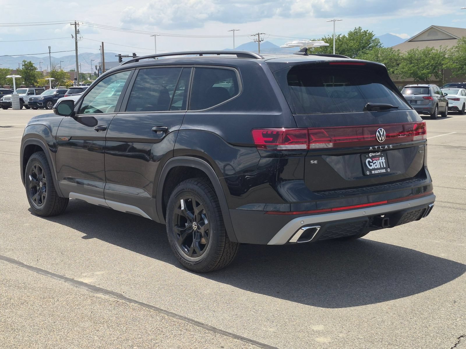 New 2026 Volkswagen Atlas Peak Edition AWD/4WD image 5
