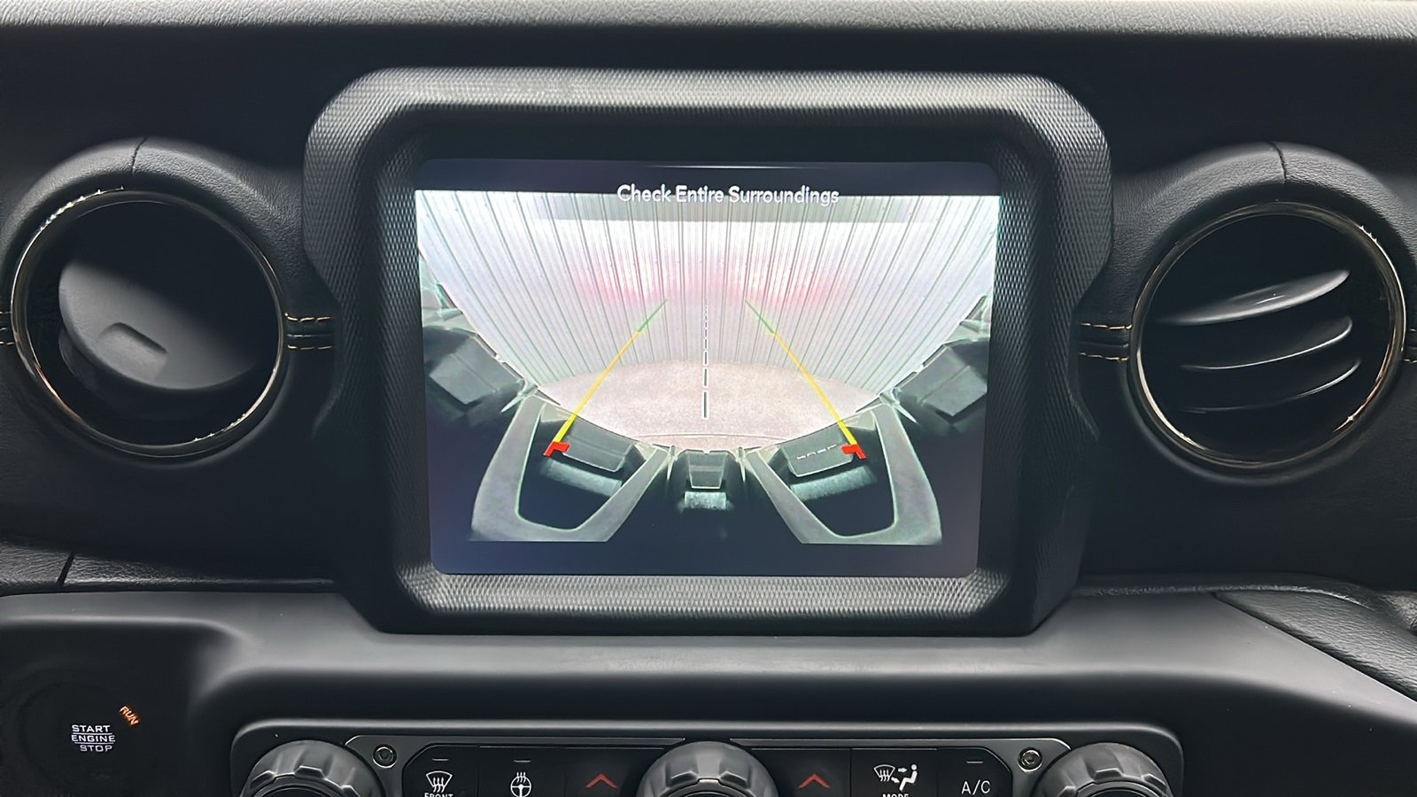 Used 2023 Jeep Wrangler Unlimited Sahara image 21