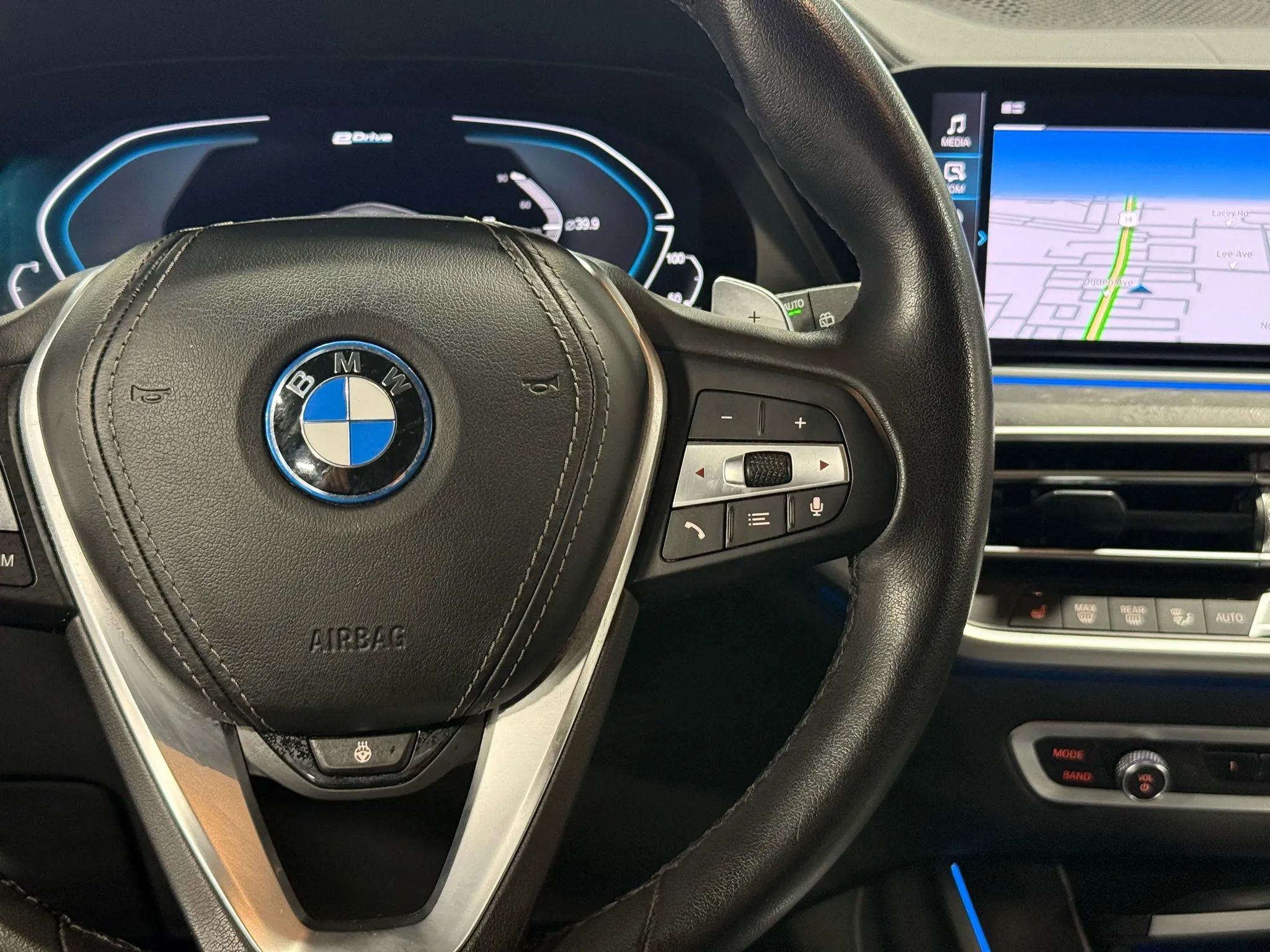 Used 2022 BMW X5 xDrive45e image 17