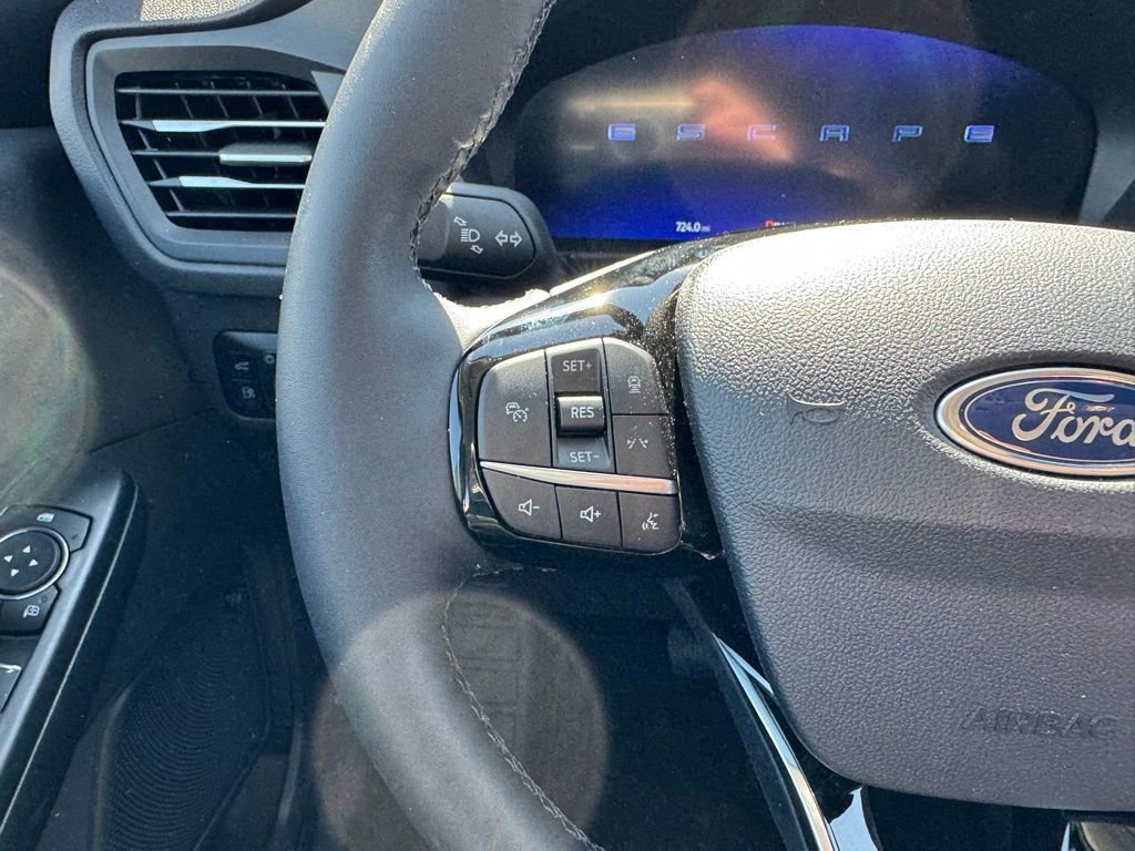 New 2025 Ford Escape SE w/ PHEV Premium Package FWD image 22