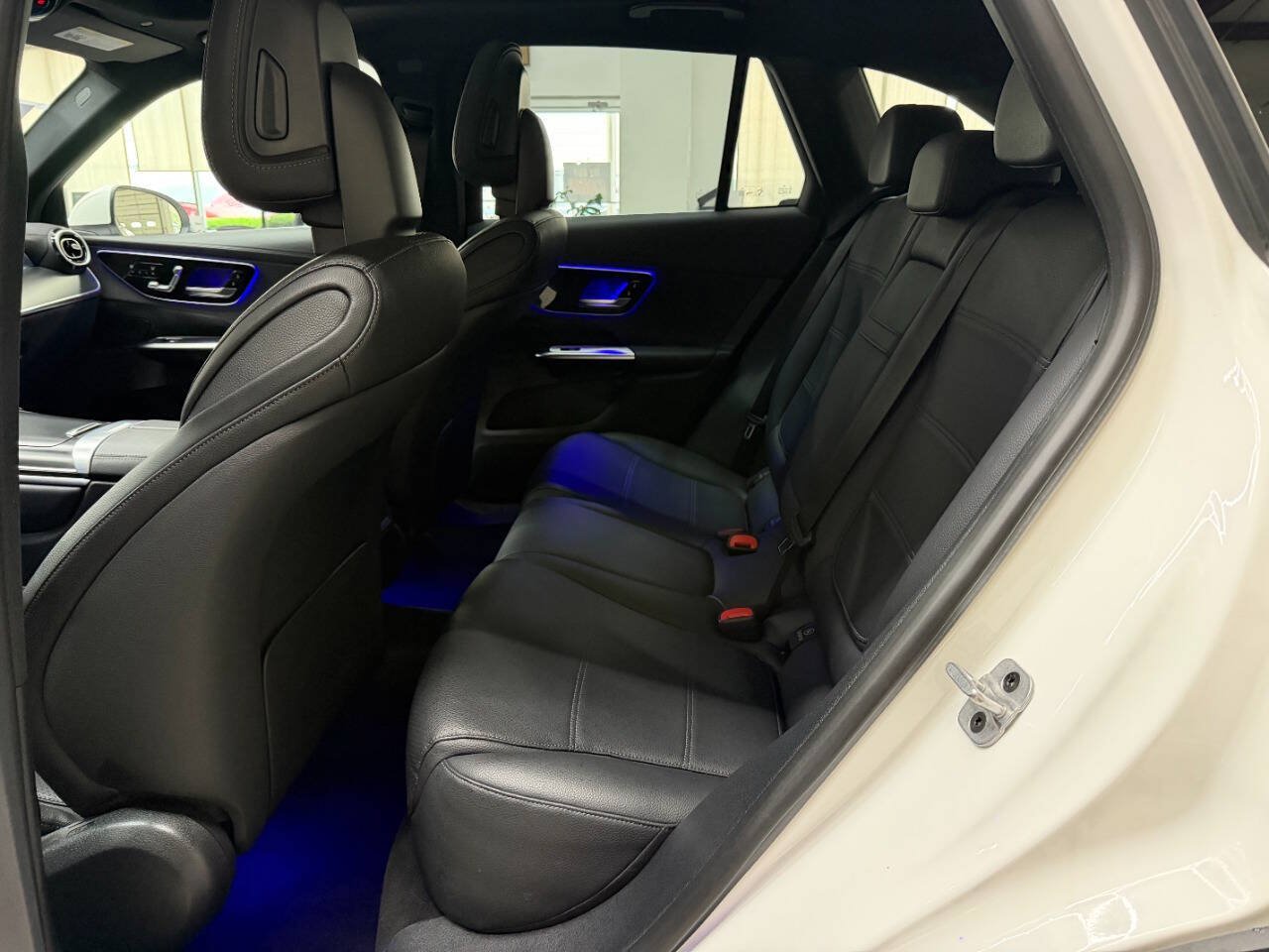 Used 2024 Mercedes-Benz GLC 300 image 13
