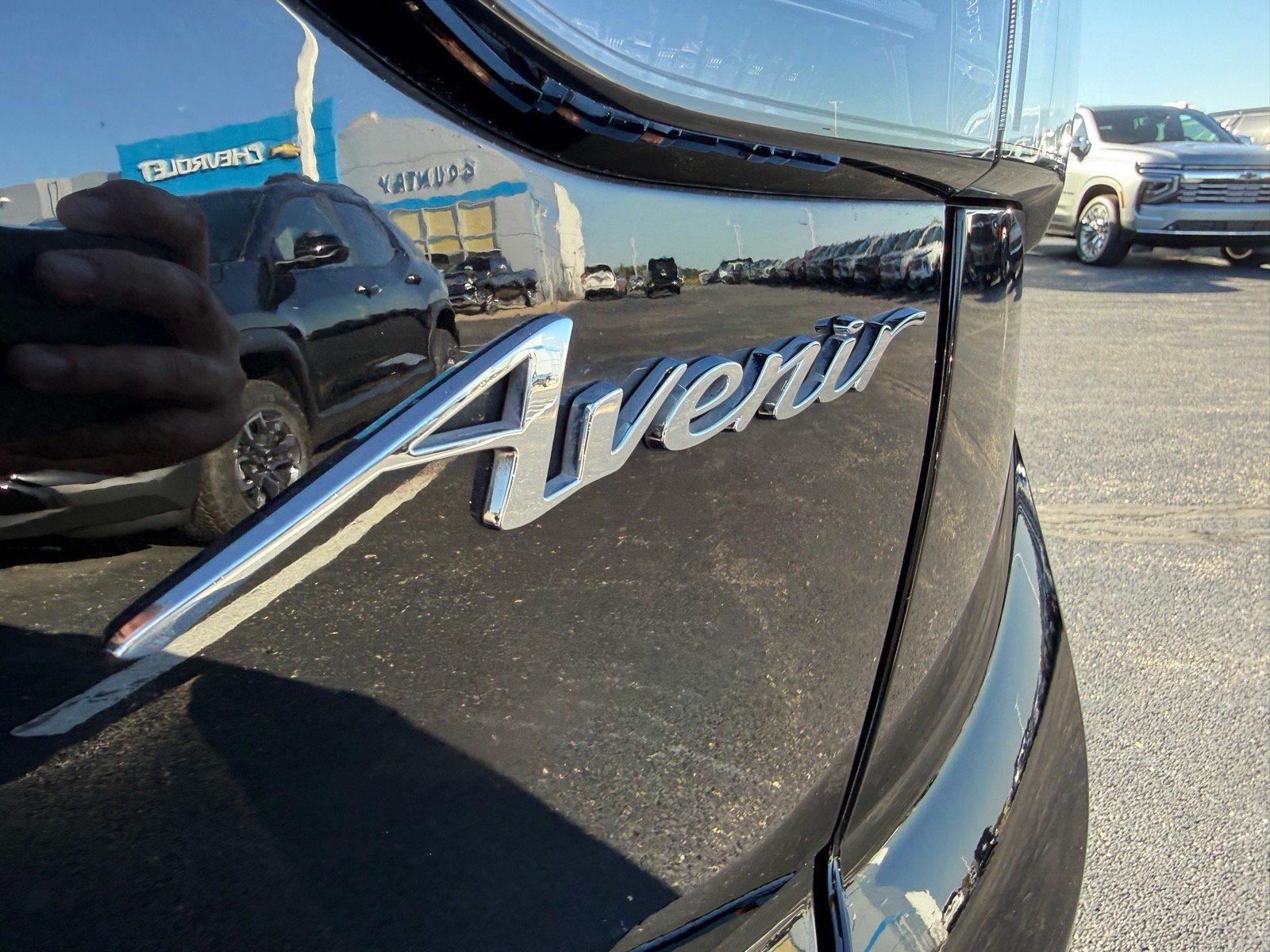 Used 2025 Buick Envision Avenir AWD/4WD image 13