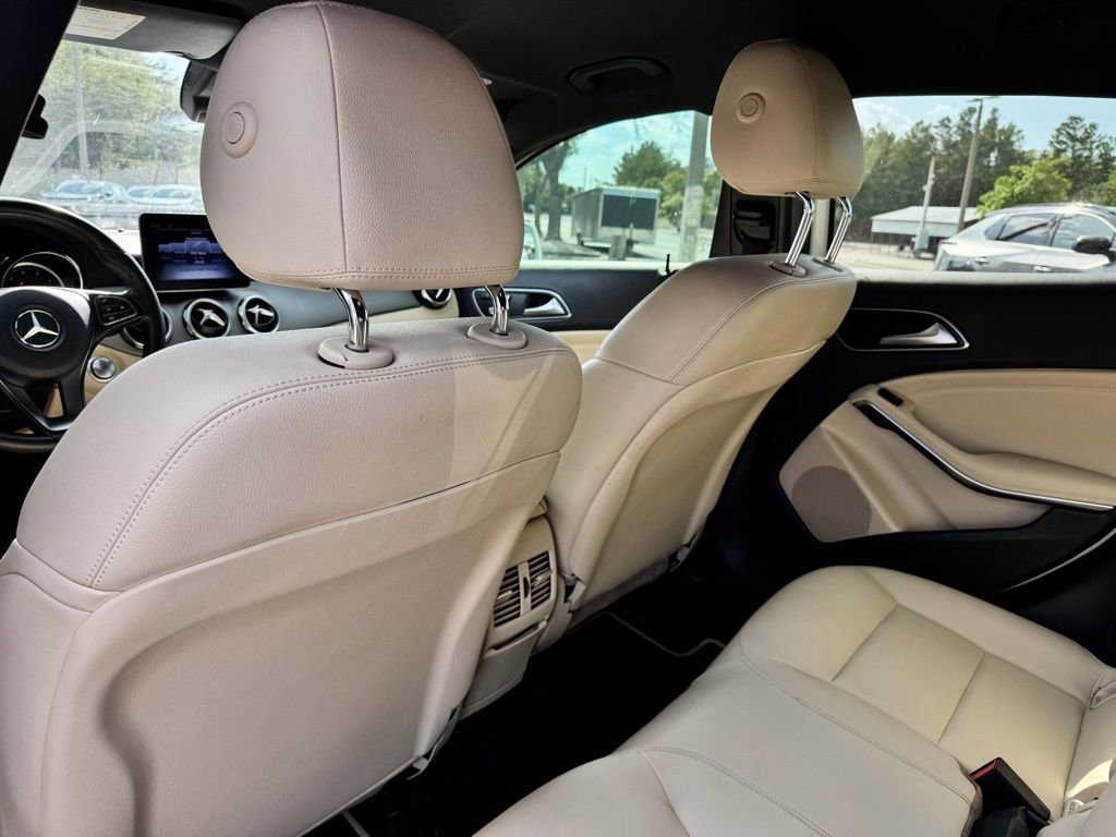 Used 2018 Mercedes-Benz GLA 250 image 10