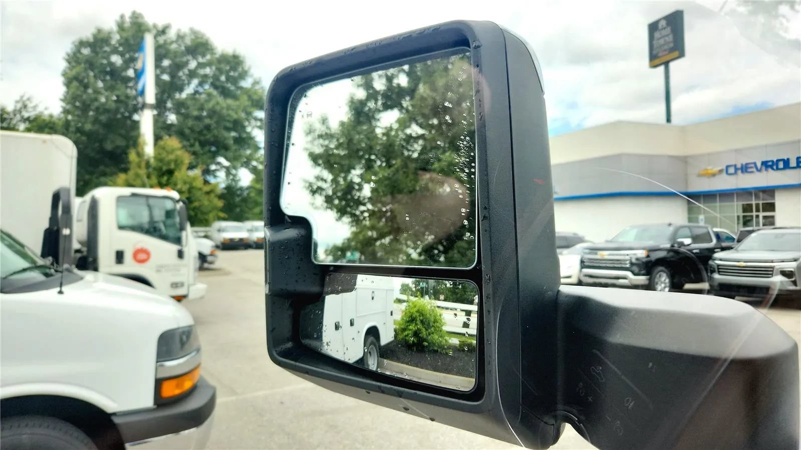 Used 2021 Chevrolet Silverado 3500 High Country AWD/4WD image 10