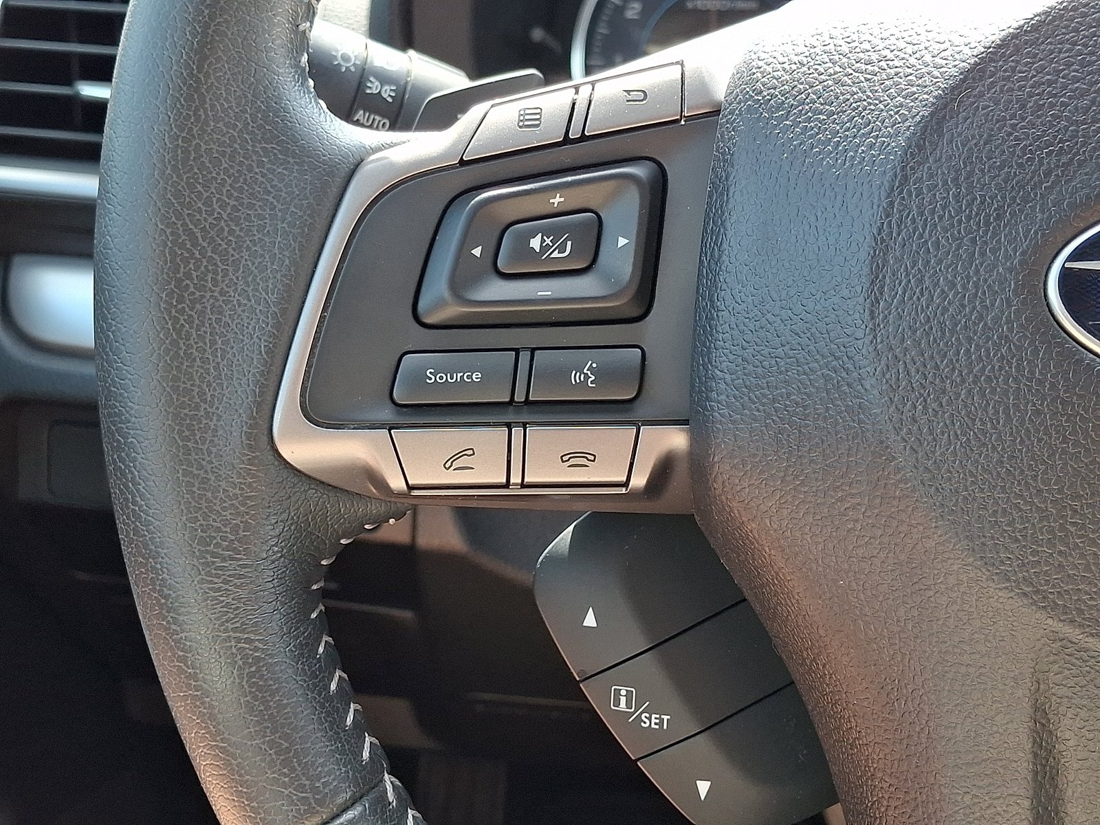 Used 2015 Subaru Crosstrek 2.0i Limited w/ Popular Package #2 AWD/4WD image 21