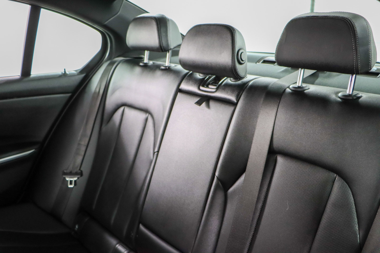 Used 2024 BMW 330i xDrive Sedan image 25