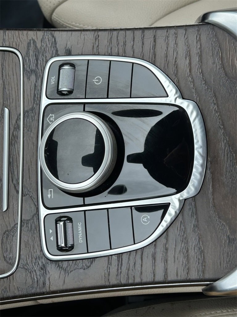 Used 2021 Mercedes-Benz C 300 Sedan image 28