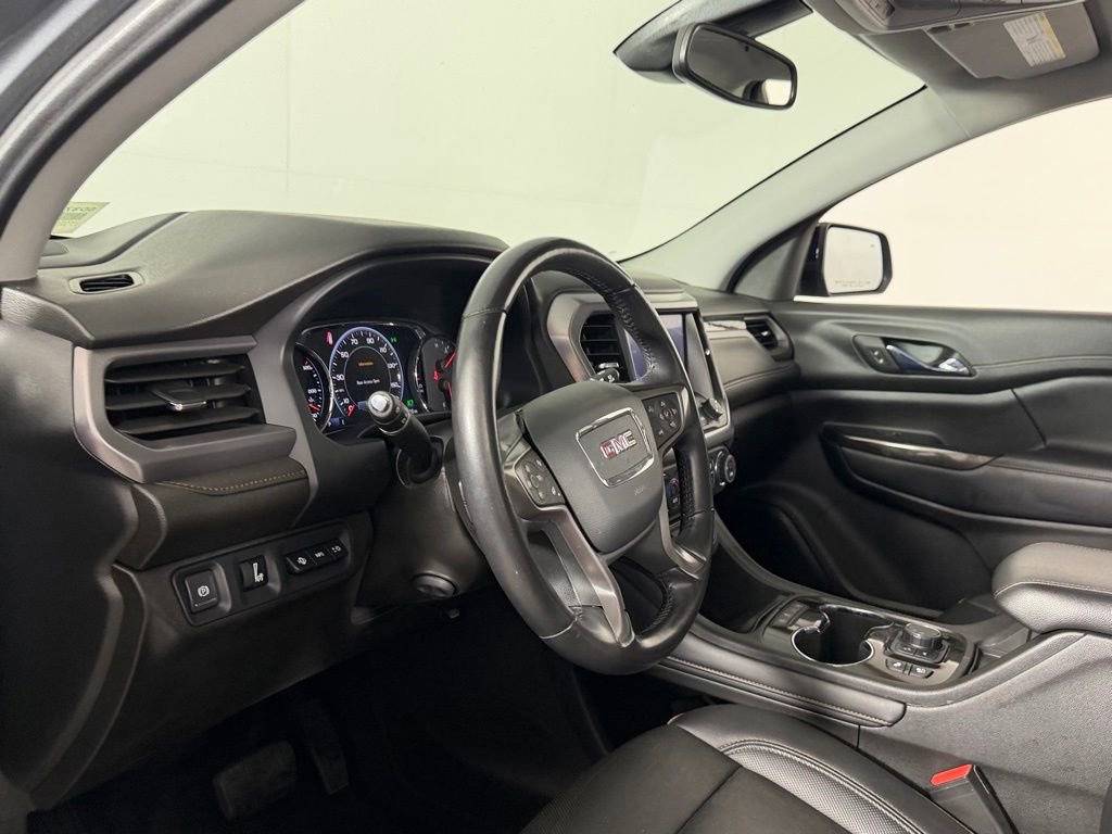 Used 2022 GMC Acadia AT4 w/ Technology Package AWD/4WD image 21