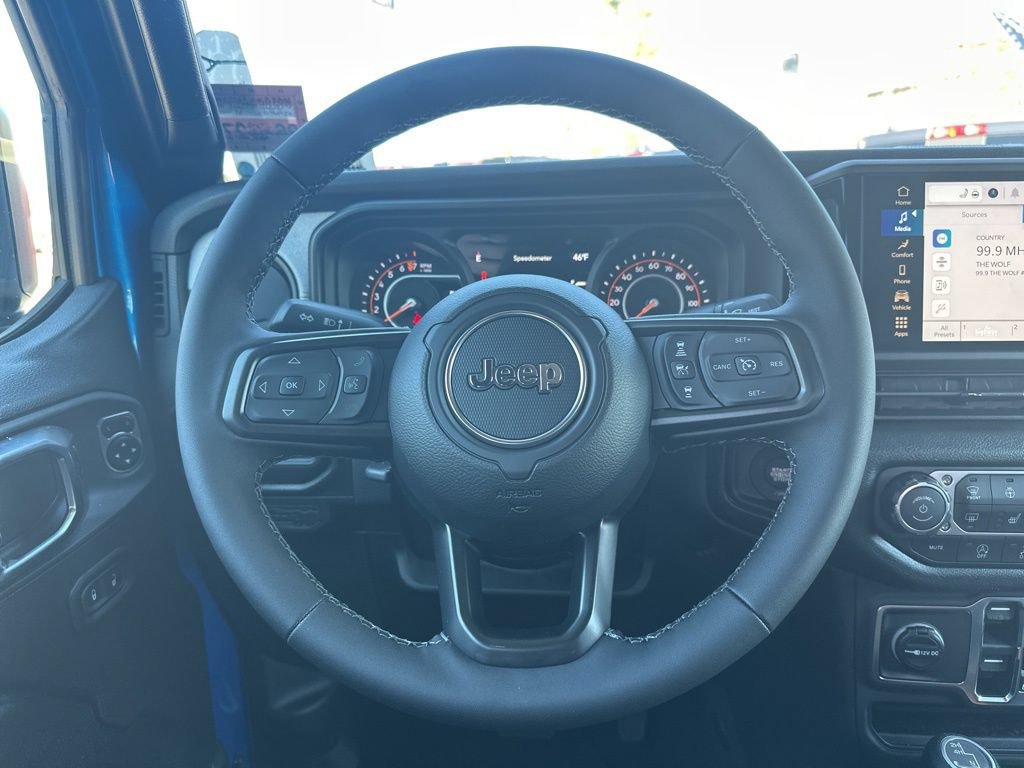 New 2026 Jeep Gladiator Sport AWD/4WD image 16