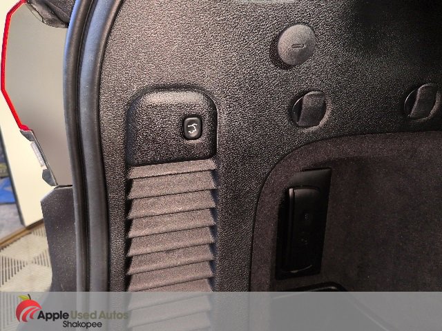 Used 2015 Jeep Grand Cherokee Overland image 12