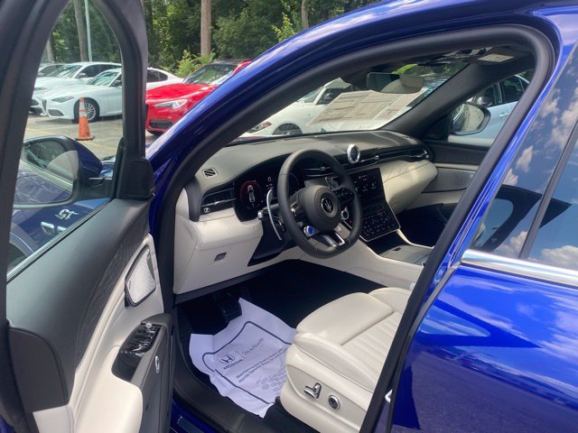 Used 2024 Maserati Grecale GT AWD/4WD image 18