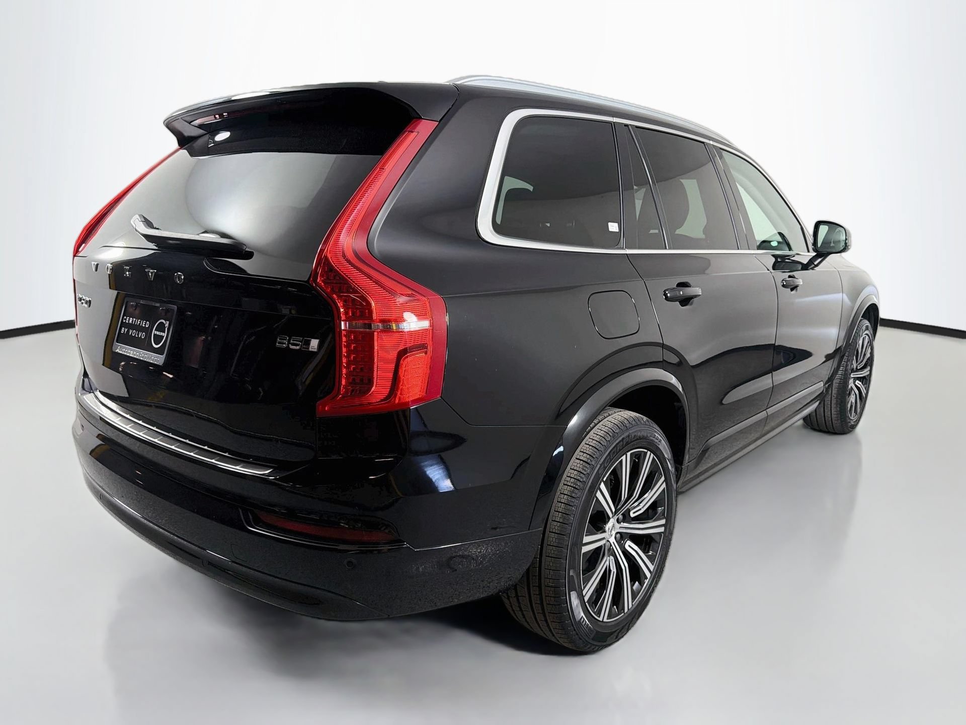 Certified 2023 Volvo XC90 B5 Core w/ Protection Package Premier AWD/4WD image 6