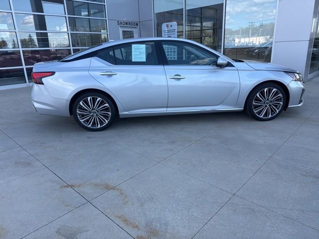 Used 2023 Nissan Altima 2.5 SL FWD image 8