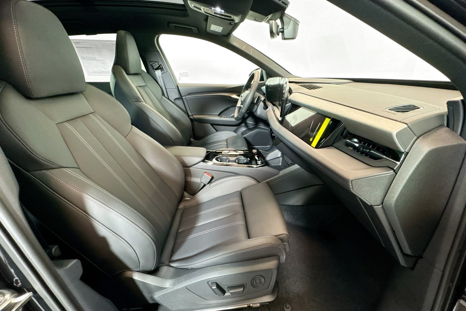 New 2027 Audi Q6 e-tron Premium Plus AWD/4WD image 25