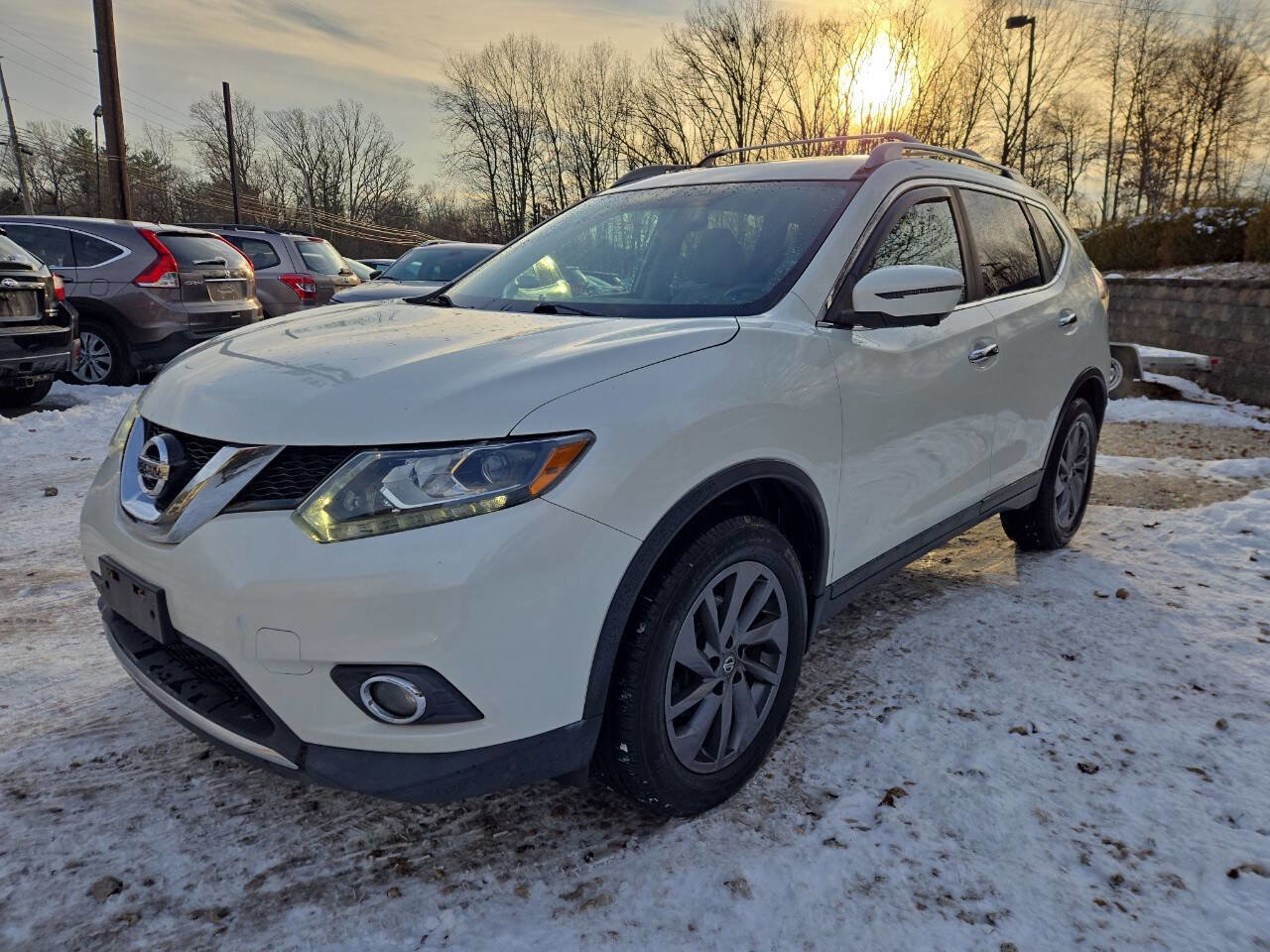 Used 2016 Nissan Rogue SL w/ SL Premium Package image 8