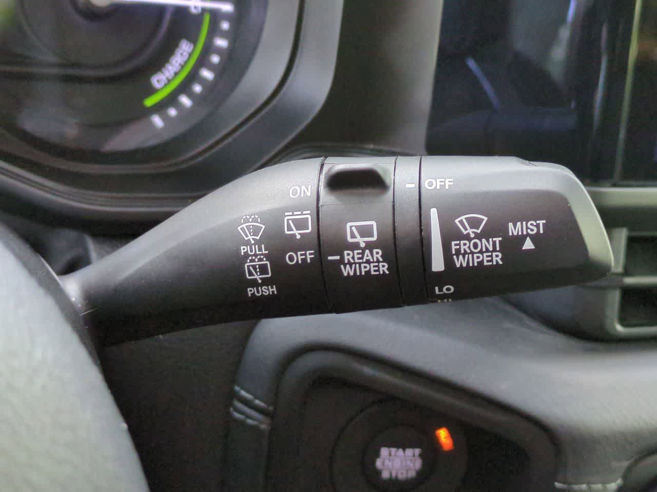 Used 2025 Jeep Wrangler Unlimited Sahara AWD/4WD image 25