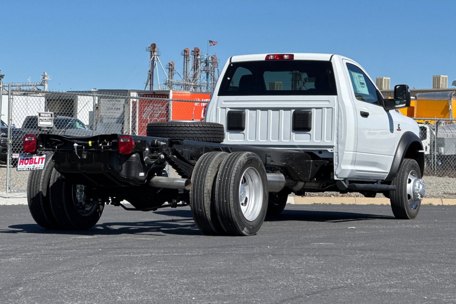 New 2026 RAM 5500 Tradesman w/ Chrome Appearance Group image 3