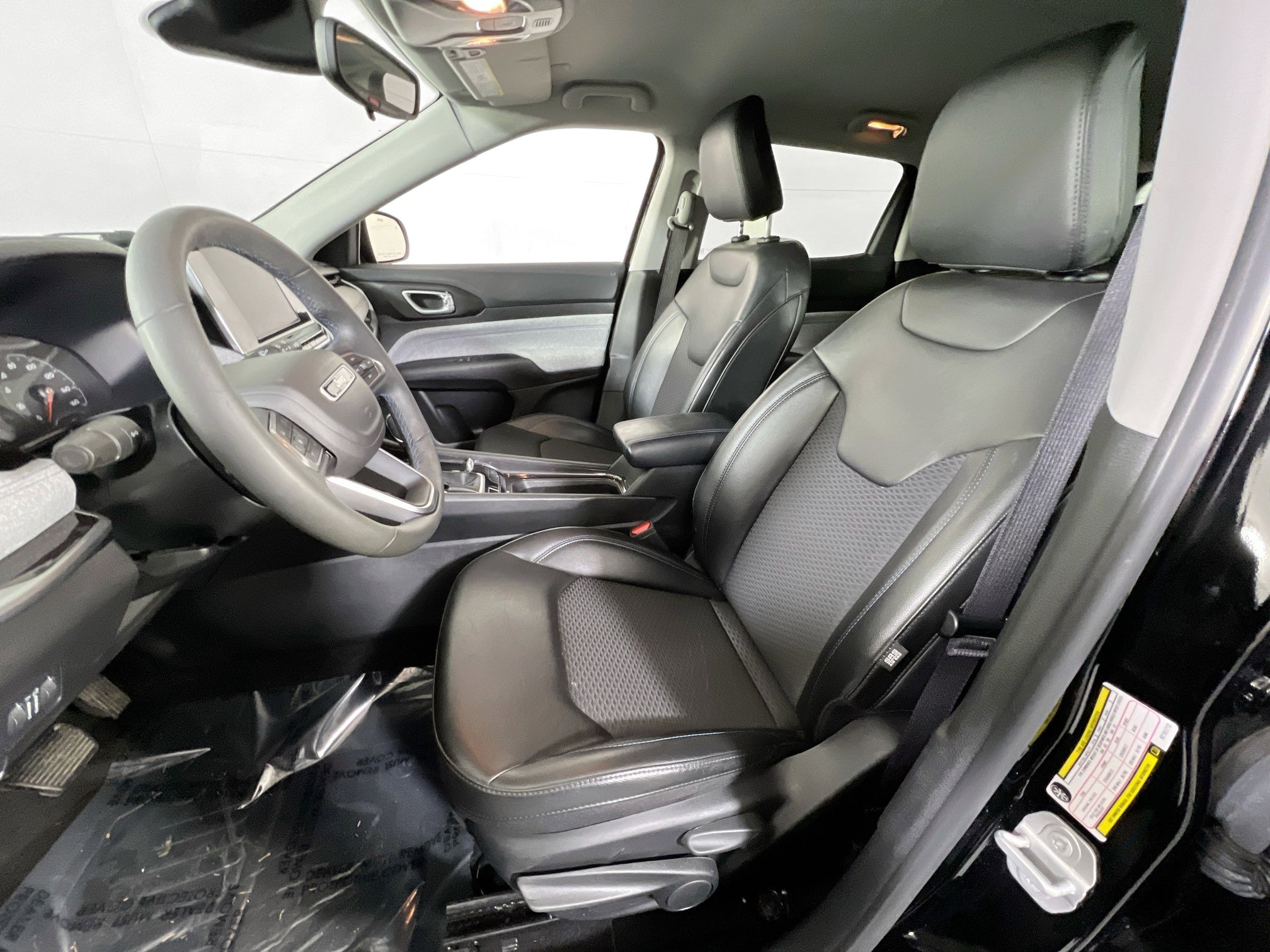 Used 2022 Jeep Compass Latitude image 19