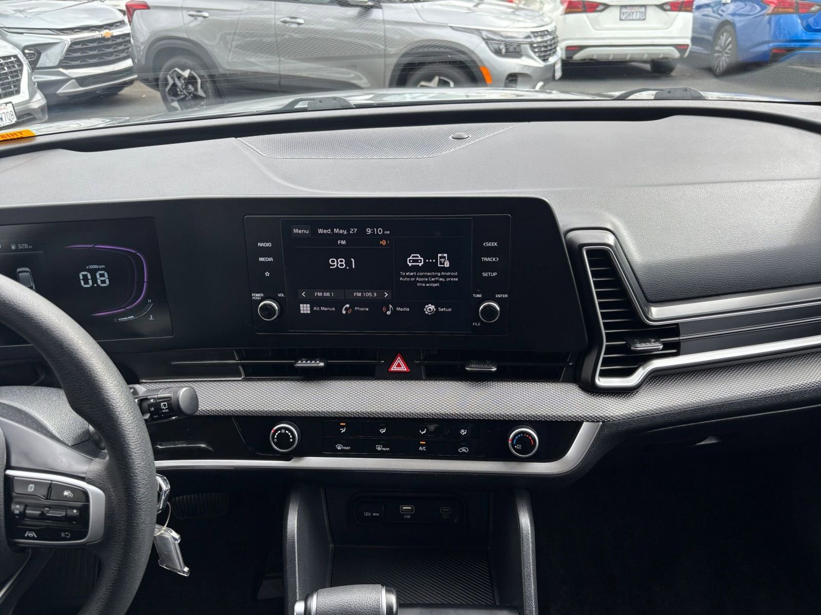 Used 2025 Kia Sportage LX FWD image 17