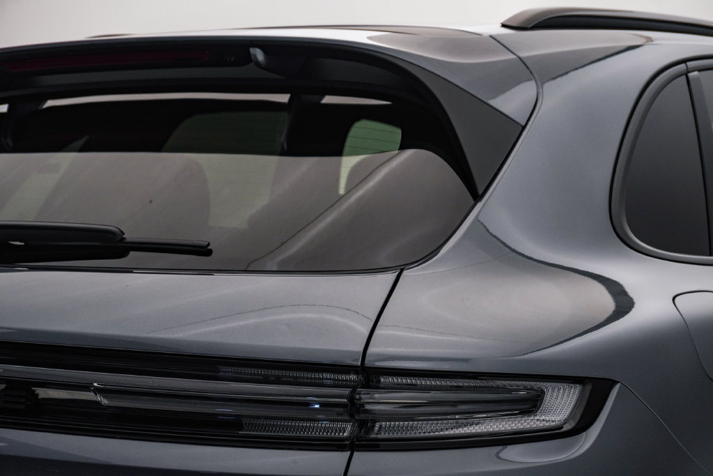 New 2026 Porsche Cayenne GTS AWD/4WD image 12