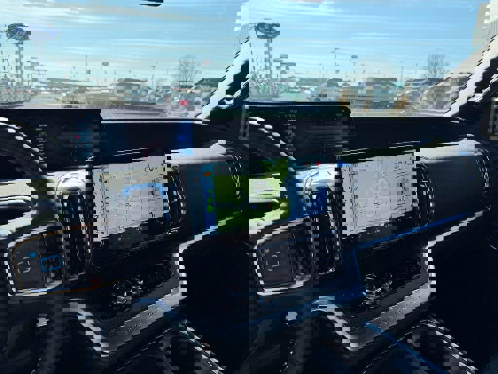 New 2026 Ford Expedition Platinum w/ Stealth Appearance Package image 22