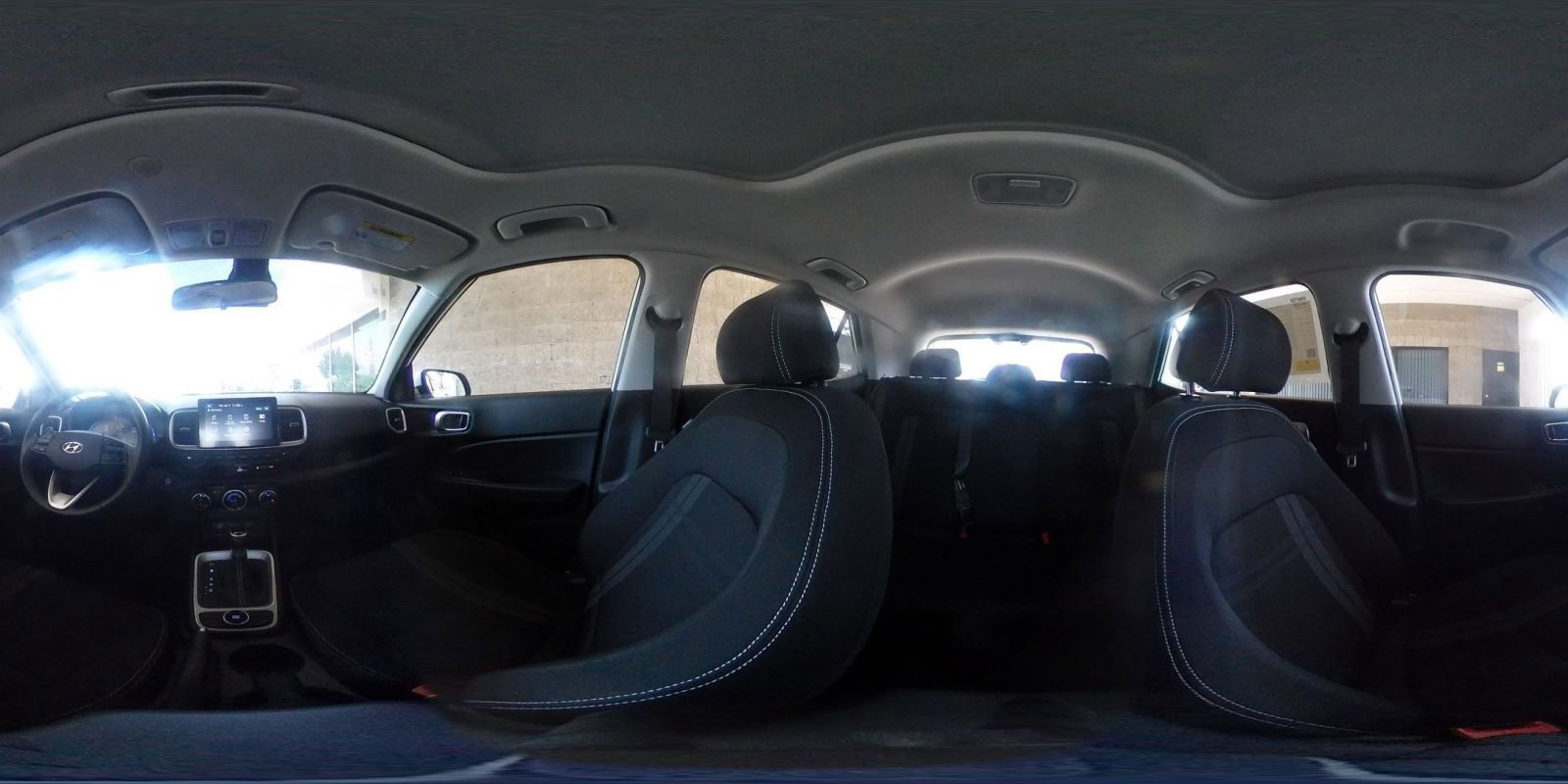 Used 2025 Hyundai Venue SEL image 42